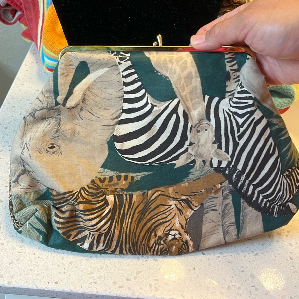 Herz 90’s vintage Safari travel hand purse bag